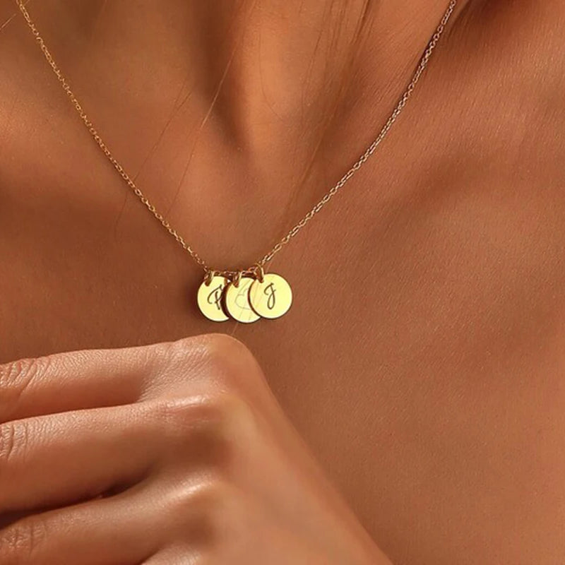 Engraved Family Circle Name Necklace for Mom